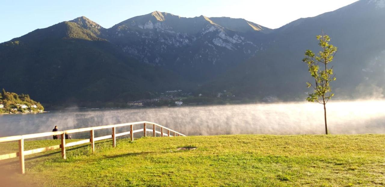 Albergo Vittoria Tiarno di Sopra Exterior foto